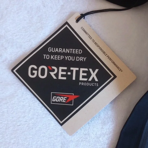 Nike ACG Misery Ridge Storm-FIT ADV GORE-TEX Jacket Black Size Medium FV8641-010 - Picture 9 of 14